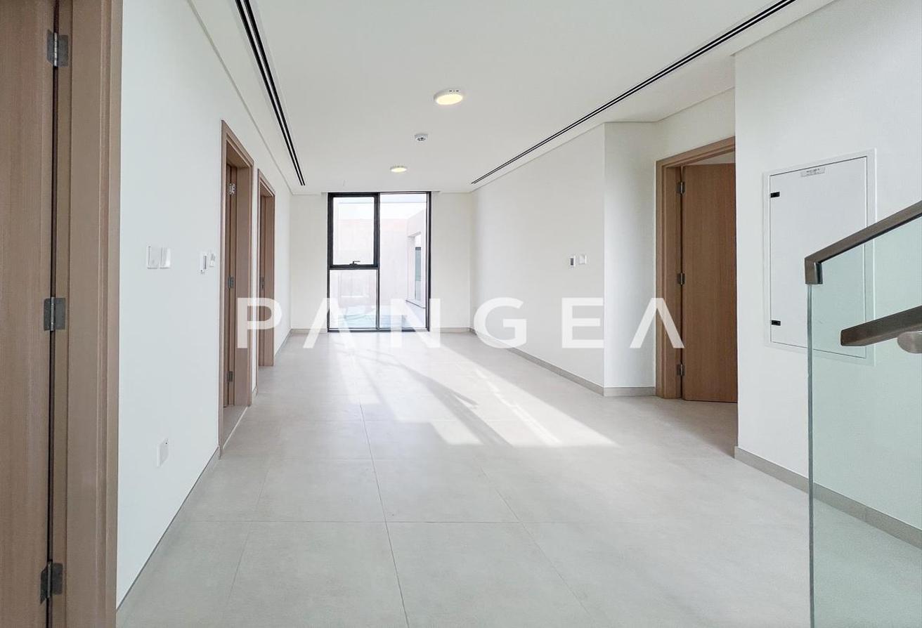On Park | Corner Plot | Standalone photo 8