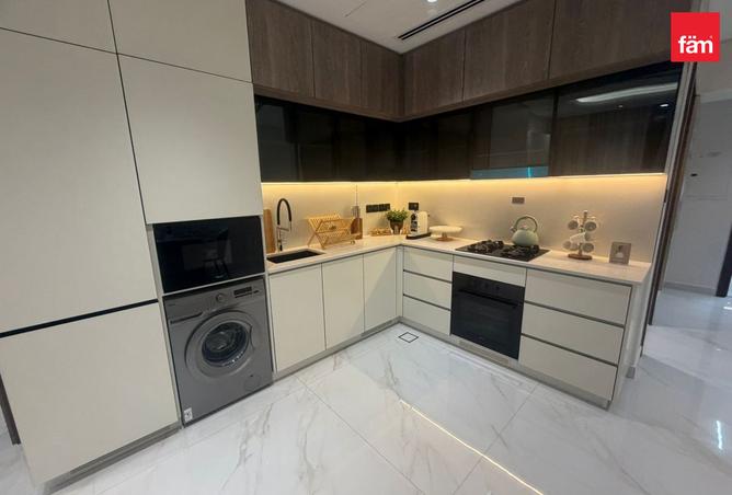 Fully Furnished| High floor| Prime location photo 2