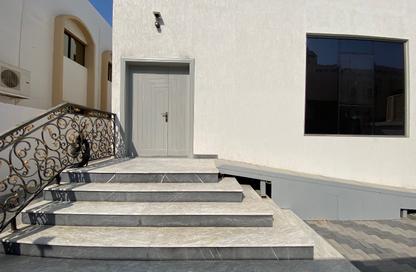 Villa - 4 - 4 for rent in Al Fisht - Al Heerah - Sharjah Villa - 4 - 4 for rent in Al Fisht - Al Heerah - Sharjah