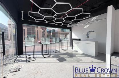 Shop - Studio - 2 for rent in Hessa Home Building - Oud Metha - Bur Dubai - Dubai