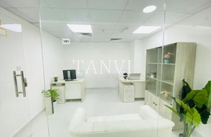 Office Space - Studio - 1 Bathroom for rent in Silver Home Building - Hor Al Anz - Deira - Dubai