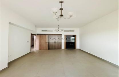 Apartment - 2 - 3 for rent in Carthage - International City Phase 2 - Dubai