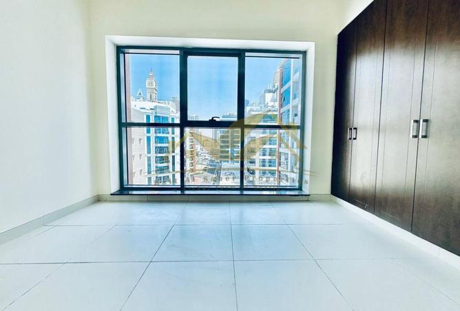 53171800 - Property Image 2