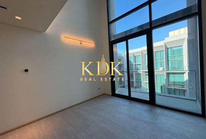87033149 - Property Image 2