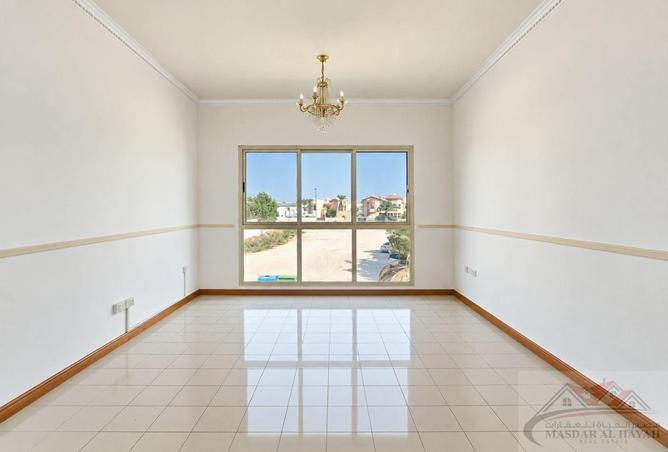 144633255 - Property Image 3