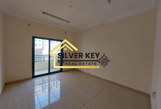102825188 - Property Main Image