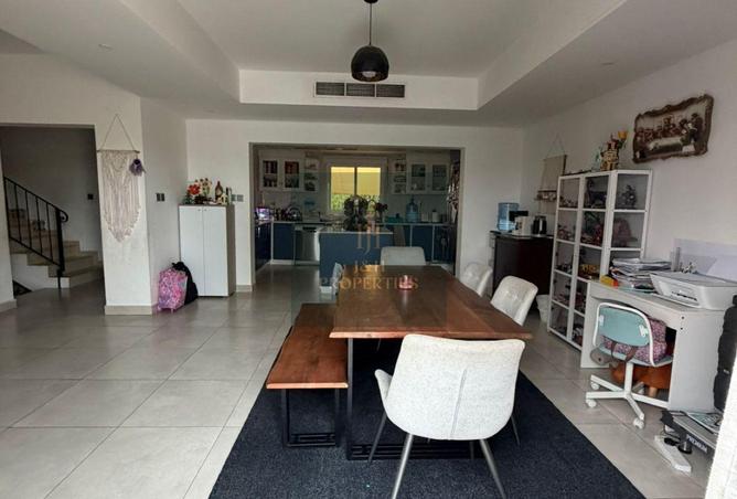 71118560 - Property Image 3