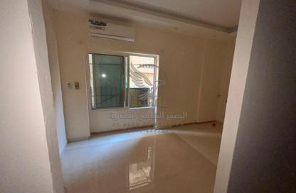 Apartment - Studio - 1 Bathroom for rent in Al Qulaya'ah - Al Sharq - Sharjah Apartment - Studio - 1 Bathroom for rent in Al Qulaya'ah - Al Sharq - Sharjah