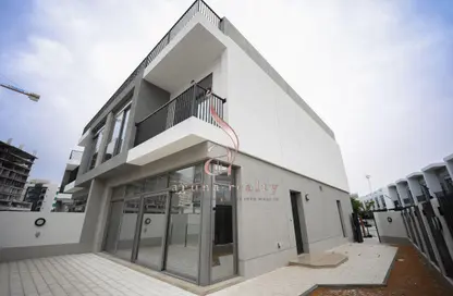 Villa - 5 Bedrooms - 4 Bathrooms for rent in 180 Degrees Villas - Liwan - Dubai Villa - 5 Bedrooms - 4 Bathrooms for rent in 180 Degrees Villas - Liwan - Dubai