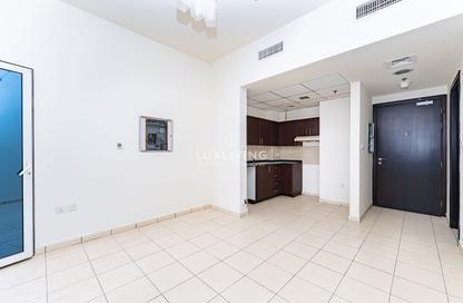 Apartment - 1 - 2 for rent in Autumn 1 - Autumn - Seasons Community - District 15 - Jumeirah Village Circle - Dubai