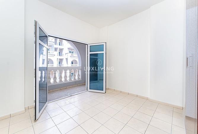 Community View | Vacant | Best Deal photo 2