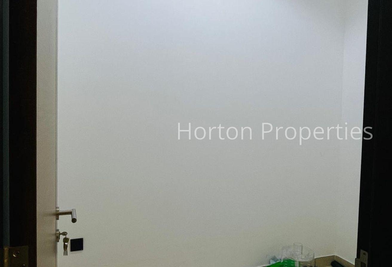 COMMUNITY VIEW I FITTED KITCHEN I PRIME LOCATION photo 8