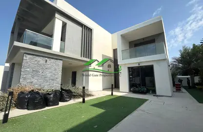 Villa - 3 Bedrooms - 4 Bathrooms for sale in Redwoods - Yas Acres - Yas Island - Abu Dhabi