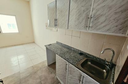 Apartment - Studio - 1 for rent in Fire Station Road - Muwaileh - Sharjah