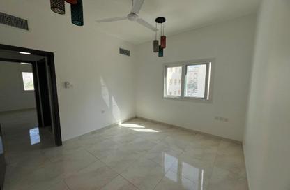 Apartment - 2 Bedrooms - 2 Bathrooms for rent in Al Qulaya'ah - Al Sharq - Sharjah