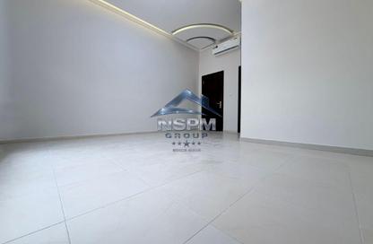 Apartment - Studio - 1 Bathroom for rent in Al Saada Street - Al Mushrif - Abu Dhabi