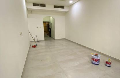 Apartment - 2 Bedrooms - 3 Bathrooms for rent in Al Mowaihat 1 - Al Mowaihat - Ajman