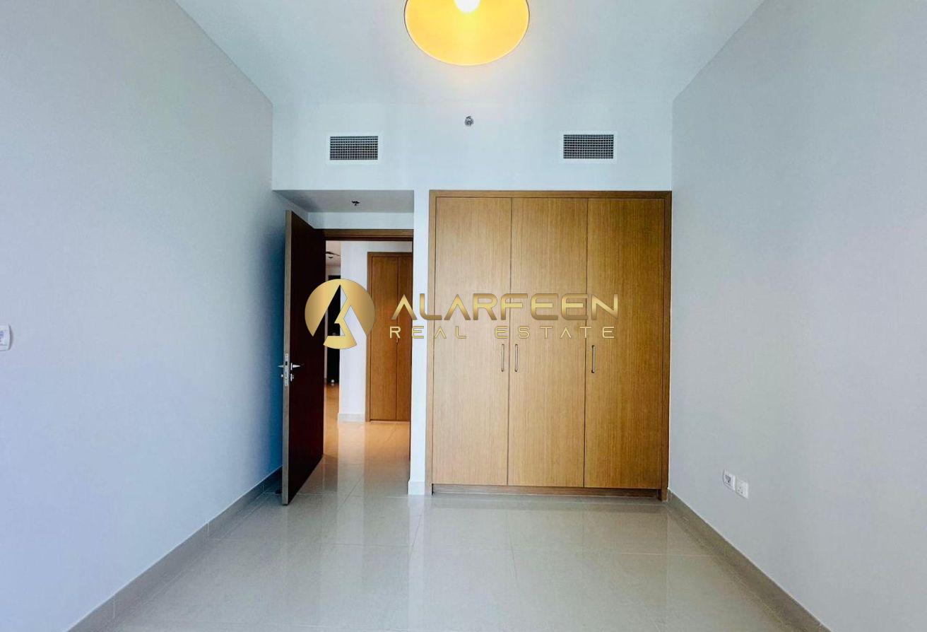 Bright 3BR Apartment | Harbour Views 1 | City photo 4
