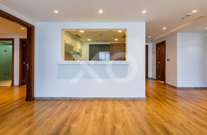 Apartment - 3 - 4 for rent in Marina Residences 3 - Marina Residences - Palm Jumeirah - Dubai