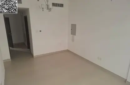 شقة - غرفة نوم - 2 حمامات للبيع في قرية الاميرة - الياسمين - عجمان