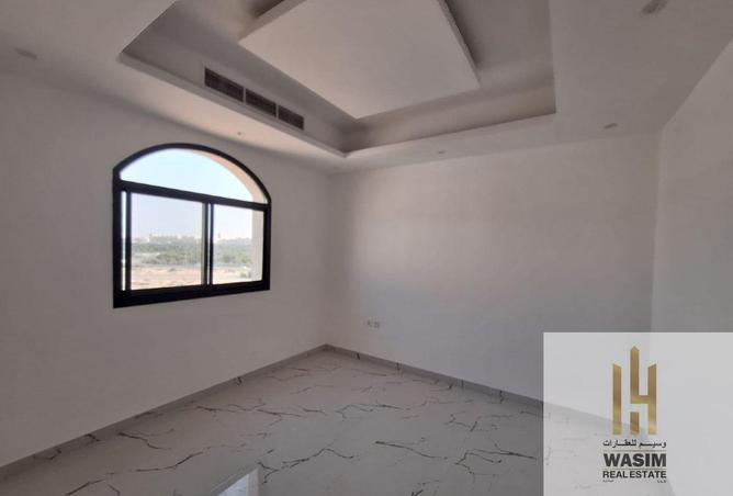 141921935 - Property Image 3