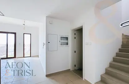 شقة - 2 غرف نوم - 2 حمامات للايجار في 4A شقق زهرة النسيم - زهرة بريز أبارتمنتس 4 - شقق زهرة النسيم - تاون سكوير - دبي