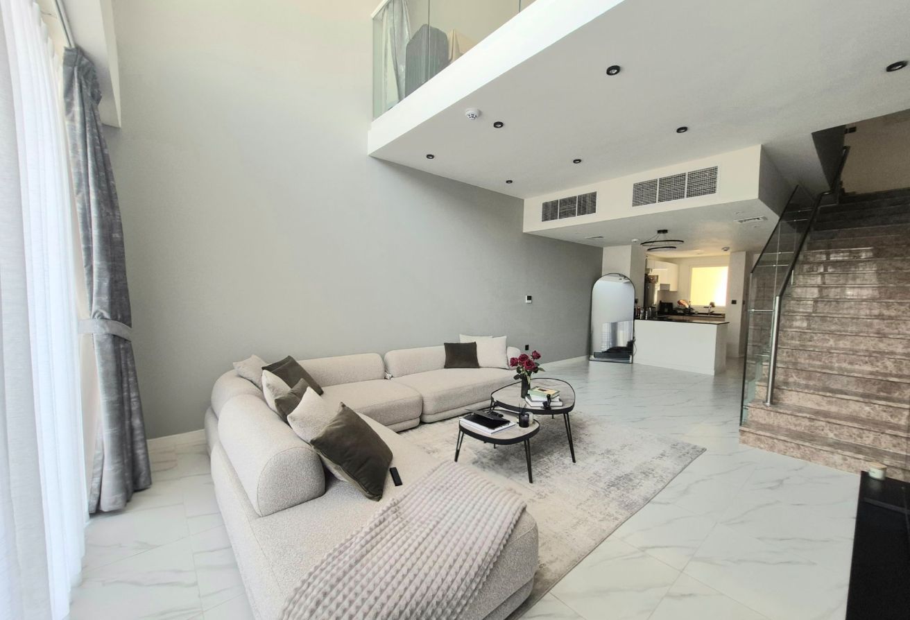 2 Yard I Direct to the Entrance I Fully Furnished