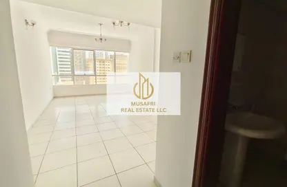 شقة - غرفة نوم - 1 حمام للايجار في شارع التعاون الجديد - التعاون - الشارقة