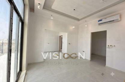 Villa - 5 - 7 for rent in Al Aweer 1 - Al Aweer - Dubai Villa - 5 - 7 for rent in Al Aweer 1 - Al Aweer - Dubai