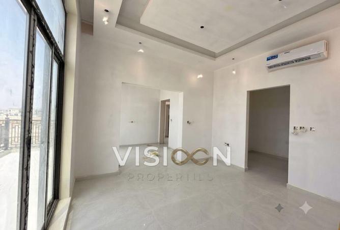 141008252 - Property Image 3