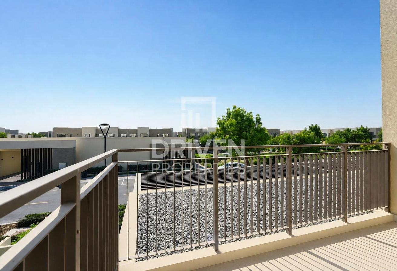 Infront Of Amenities | Vacant | Chiller Free photo 20