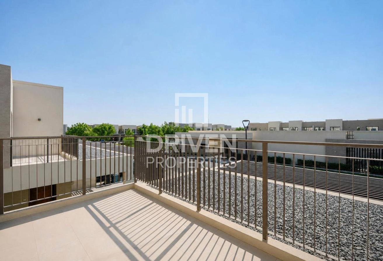 Infront Of Amenities | Vacant | Chiller Free photo 19