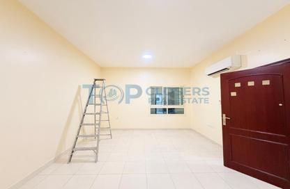 Villa - 2 Bedrooms - 2 Bathrooms for rent in Al Zaafaran - Al Khabisi - Al Ain