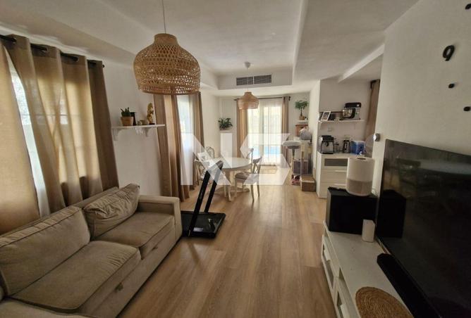126090012 - Property Image 3