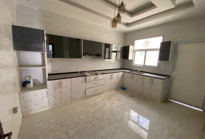 74236939 - Property Image 3