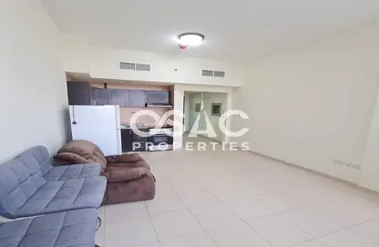 Apartment - 1 Bathroom for sale in Silicon Gates 4 - Silicon Gates - Dubai Silicon Oasis - Dubai