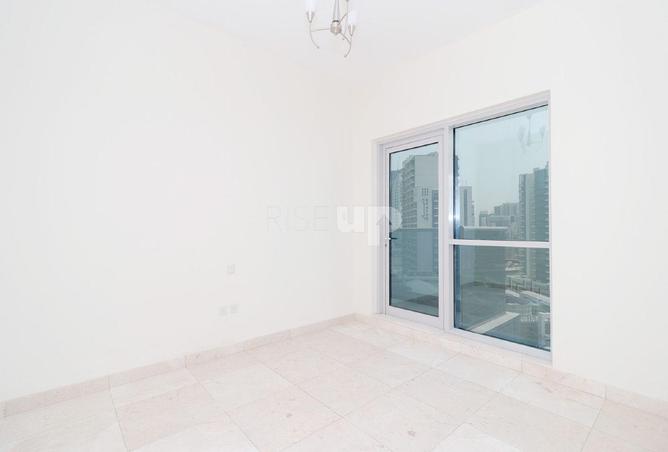 Available from mid october | Unfurnished photo 2