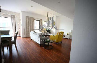Apartment - 2 Bedrooms - 3 Bathrooms for rent in Rimal 6 - Rimal - Jumeirah Beach Residence - Dubai