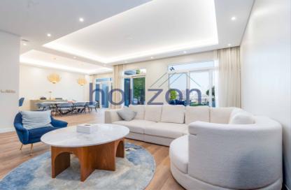Villa - 5 Bedrooms - 6 Bathrooms for rent in Palma Residences - Palm Jumeirah - Dubai