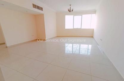 Apartment - 2 Bedrooms - 2 Bathrooms for rent in New Al Taawun Road - Al Taawun - Sharjah
