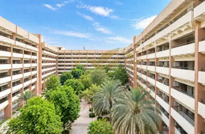 Apartment - 2 Bedrooms - 2 Bathrooms for rent in Zabeel Building - Al Karama - Bur Dubai - Dubai