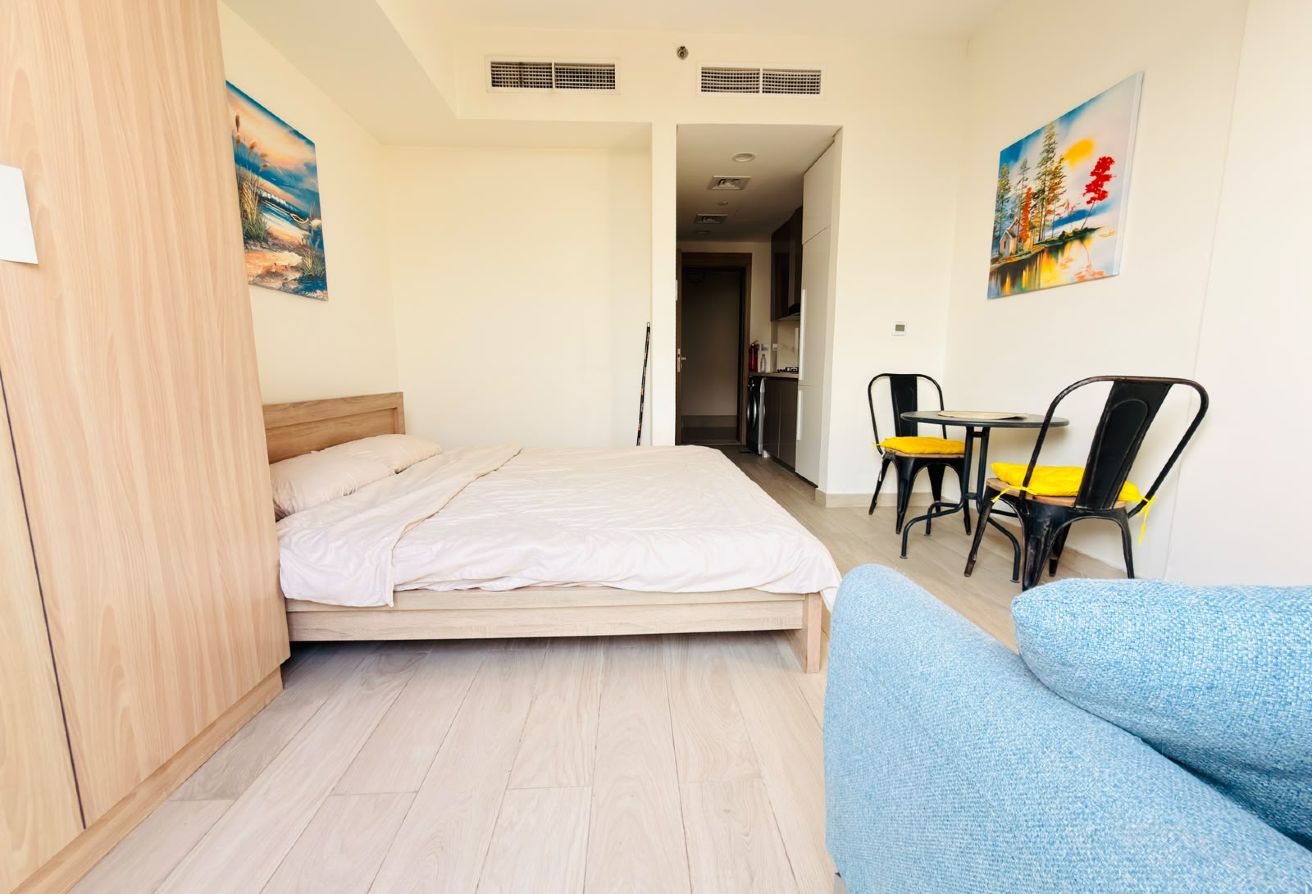 Large Layout | Rented | Motivated Landlord gallery image