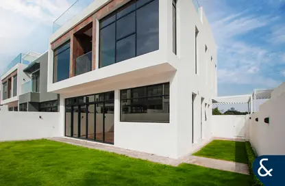 Villa - 4 Bedrooms - 5 Bathrooms for sale in Jumeirah Luxury - Jumeirah Golf Estates - Dubai