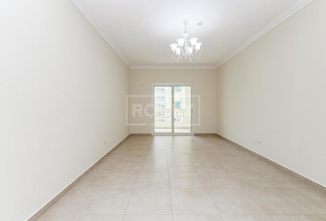 76583934 - Property Image 2