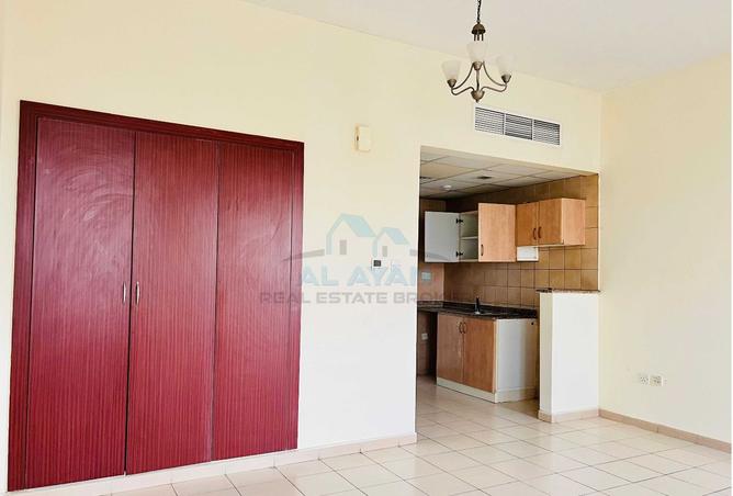 142832023 - Property Image 3