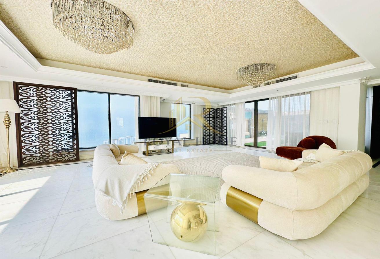 Luxury Apartment | Private Pool | Beach Living photo 11