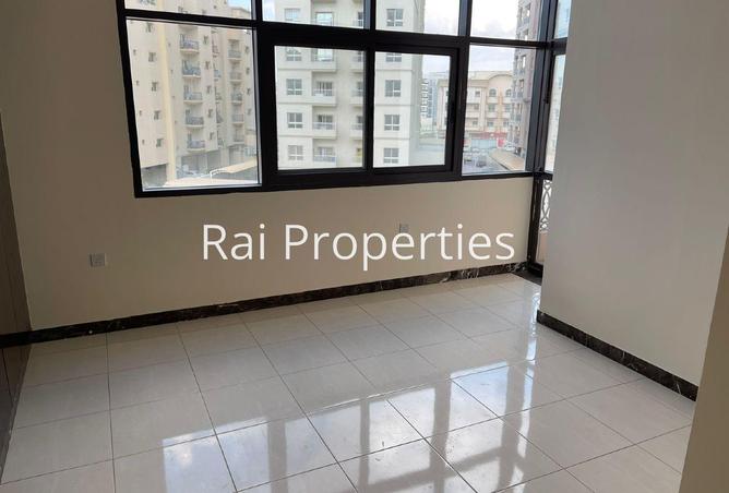 82822073 - Property Image 2