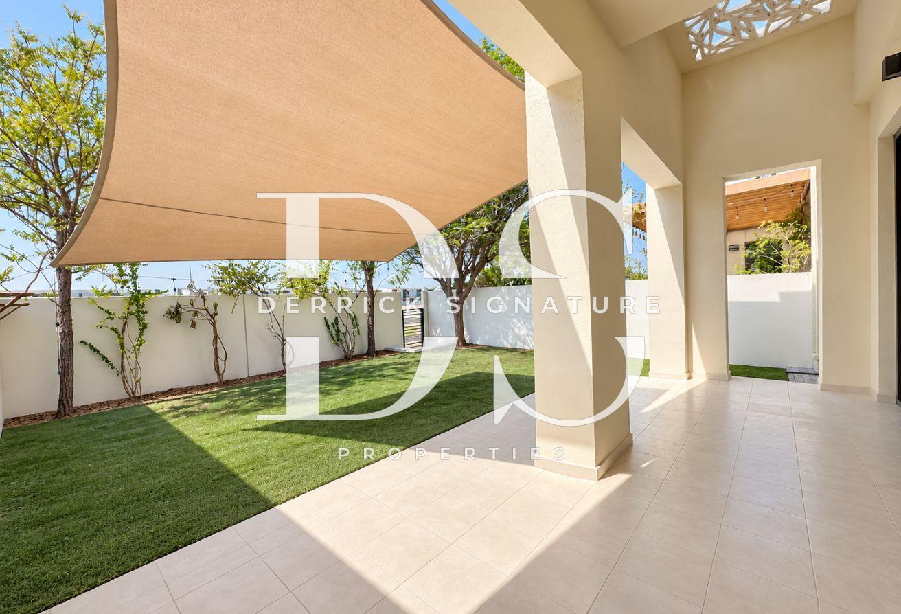 4BR plus Maid's | Single Row | Large Plot | Vacant photo 2