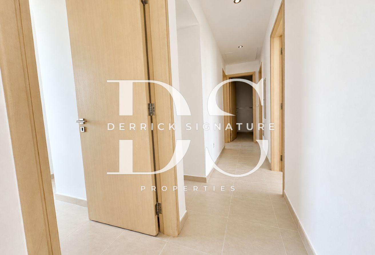4BR plus Maid's | Single Row | Large Plot | Vacant photo 10