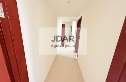 عمارة بالكامل - 7 غرف نوم - 8 حمامات للبيع في مجمع مويلح - تجارية مويلح - الشارقة عمارة بالكامل - 7 غرف نوم - 8 حمامات للبيع في مجمع مويلح - تجارية مويلح - الشارقة
